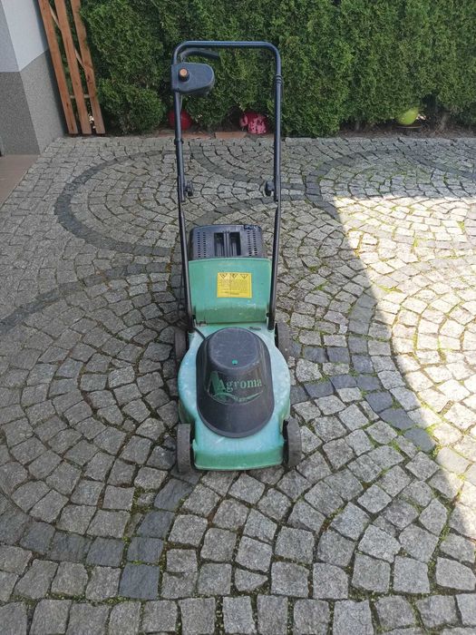 Sprzedam kosiarkę elektryczną