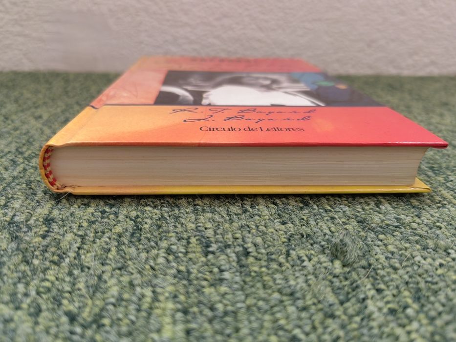 Livro "Socorro! Tenho um filho adolescente" de R. T. Bayard e J. Bayar