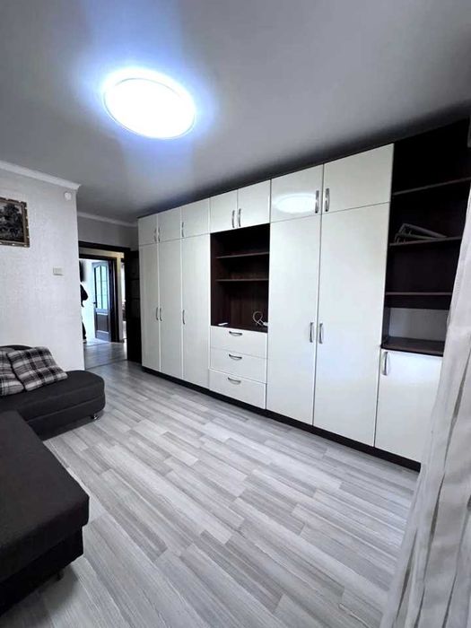 Продам 3х комн кв м Левада (Гагарина) 4/9 с капитальным ремонтом