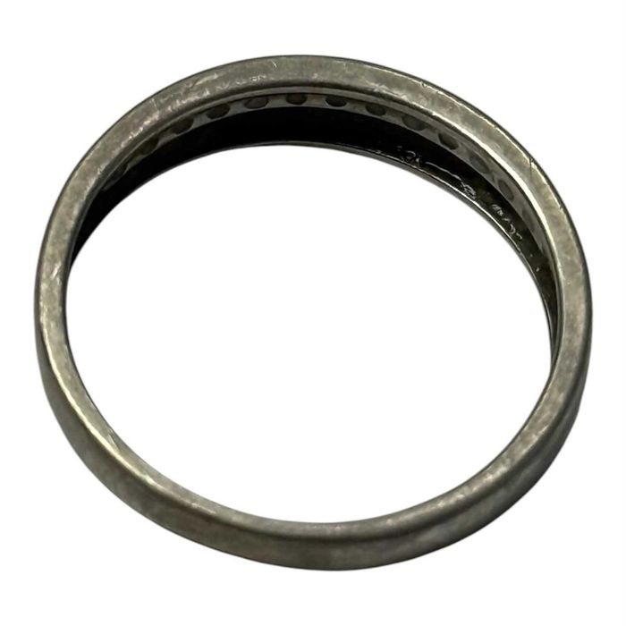 Srebrny pierścionek - 925 - 2,36g