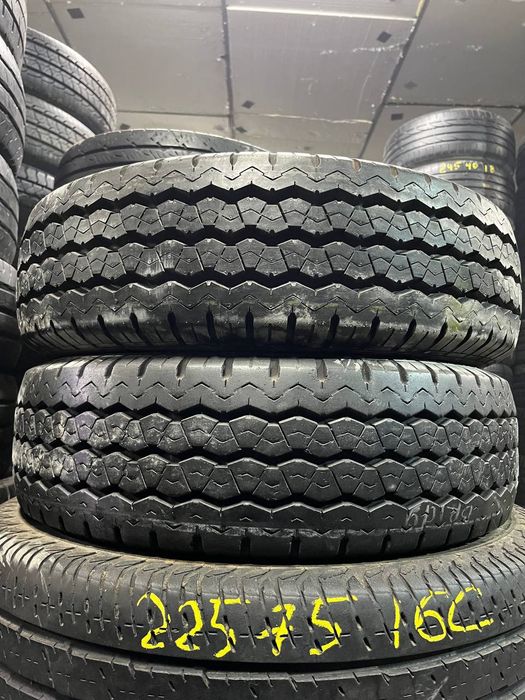 Пара 195 70 15C 100/98R Bridgestone R623
