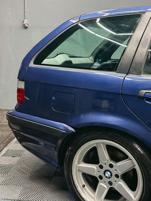 E36 318tds touring