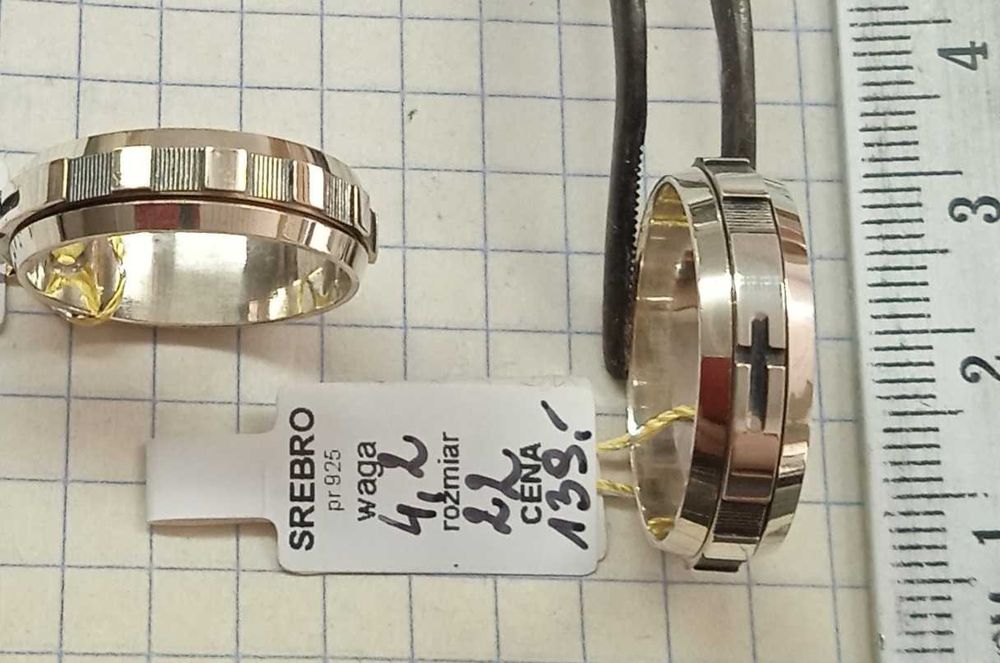 Obrączka Różaniec Koronka na palec 10-tka W8 Srebro 925 NOWE R.22 ruchony