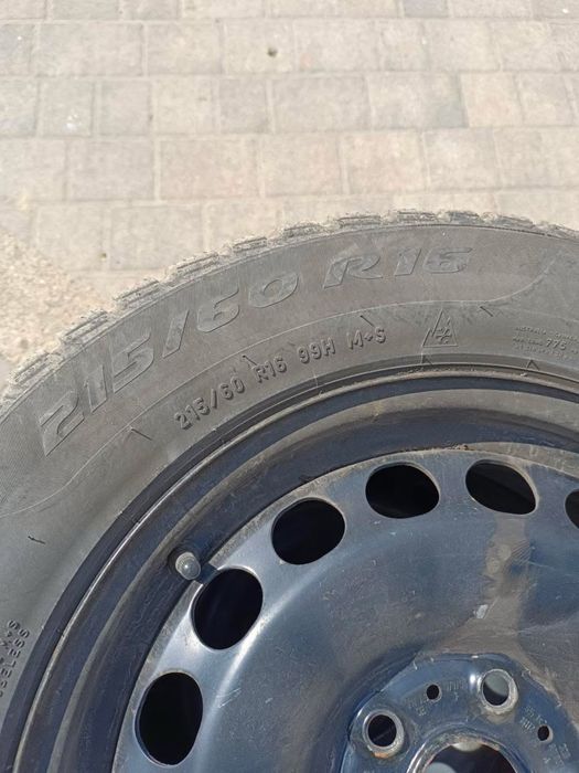 Opony zimowe Pirelli Sottozero 3  5x112  215/60/16