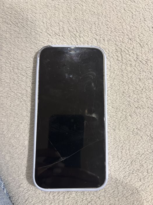 Iphone 12.