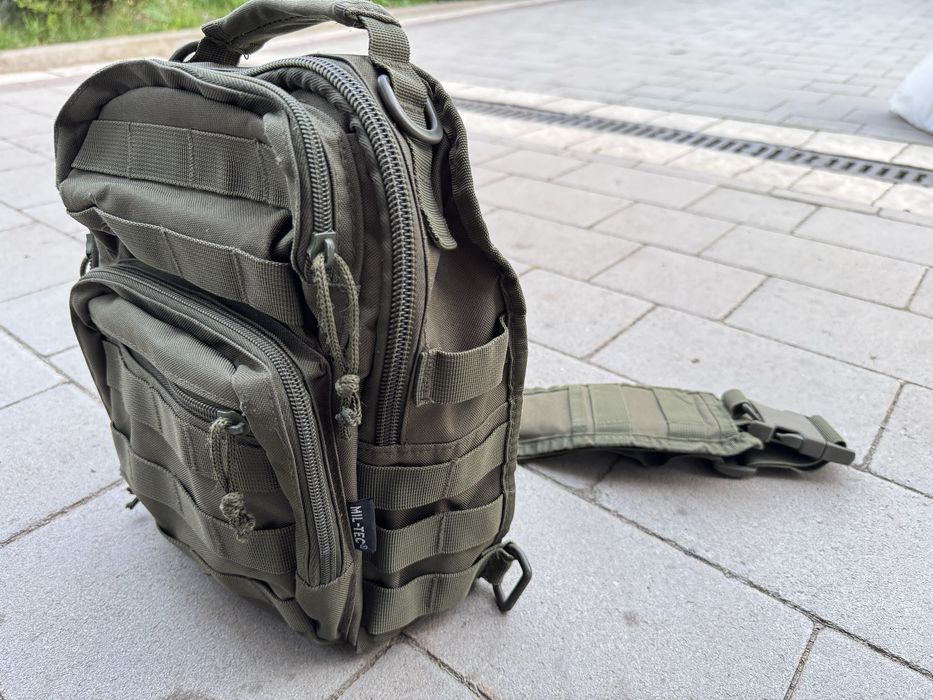 Однолямковий рюкзак Тактична сумка One Strap Assault Pack, 10L, олива