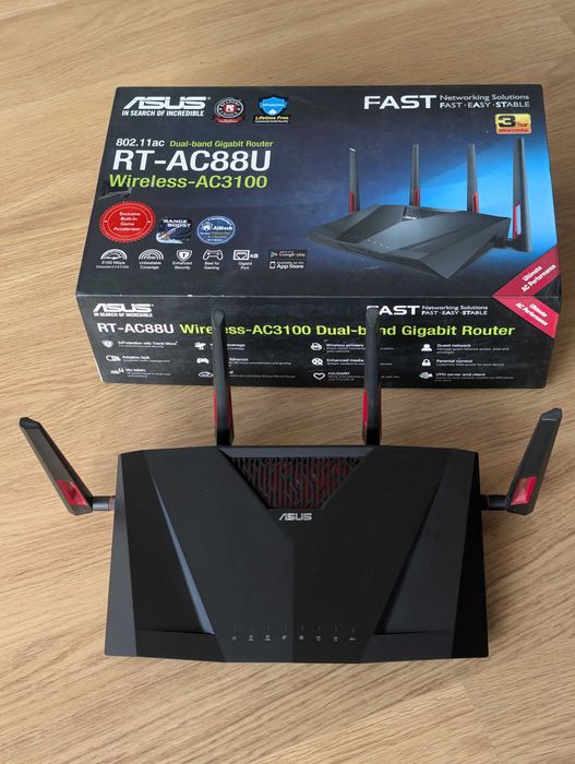 Router ASUS RT-AC88U em ótimo estado