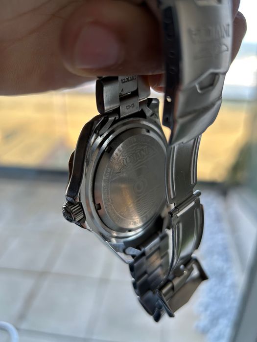 Relógios invicta e Guess