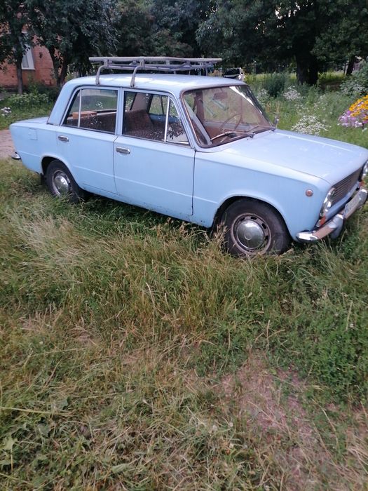 Продам авто ваз 2101.
