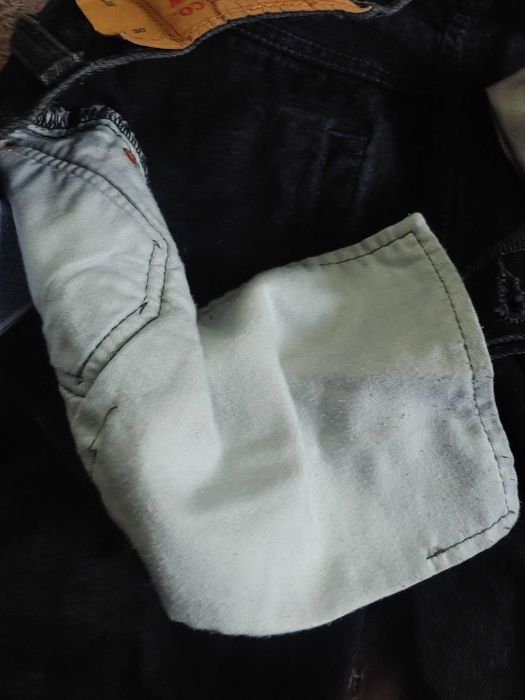 Джинси чоловічі Levis 501, розмір w33
