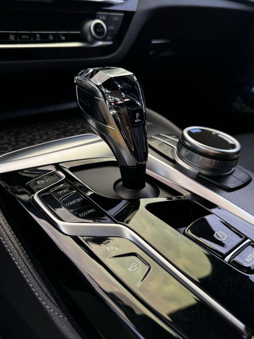 BMW 530 xDrive 3.0 бензин без вкладень