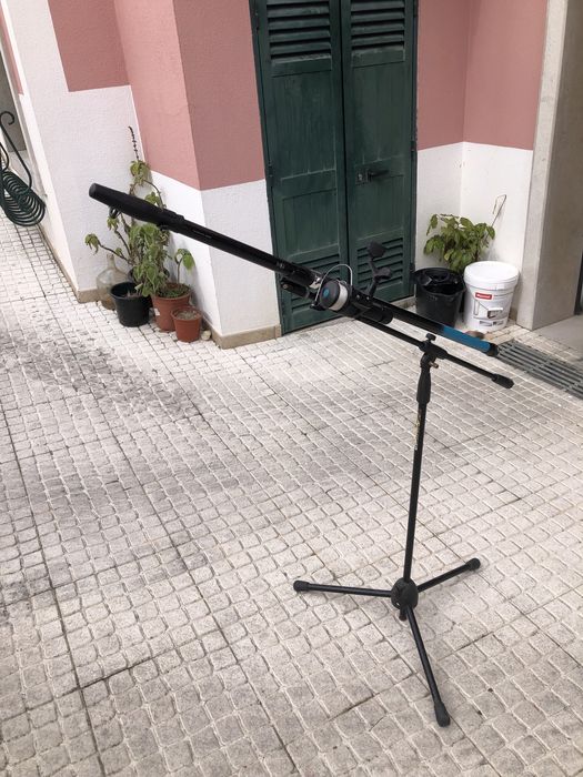 Cana de Pesca Completa com Apoio – Excelente Estado