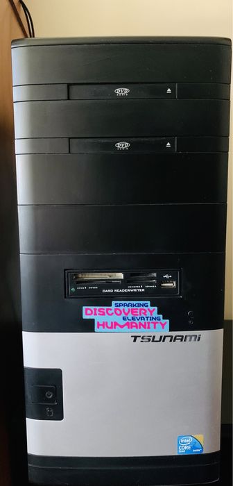 Computador desktop Tsunami QuadCore 4GB 500GB Windows 10 cOffice