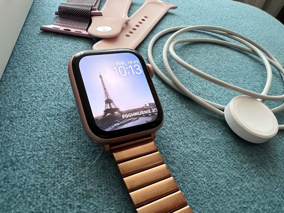 Apple Watch SE 44mm Gold Pink