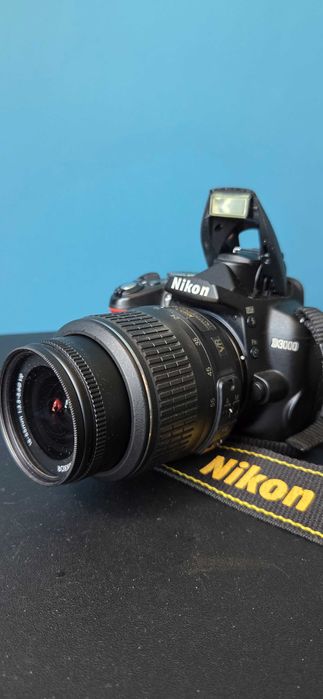 Aparat Nikon D3000