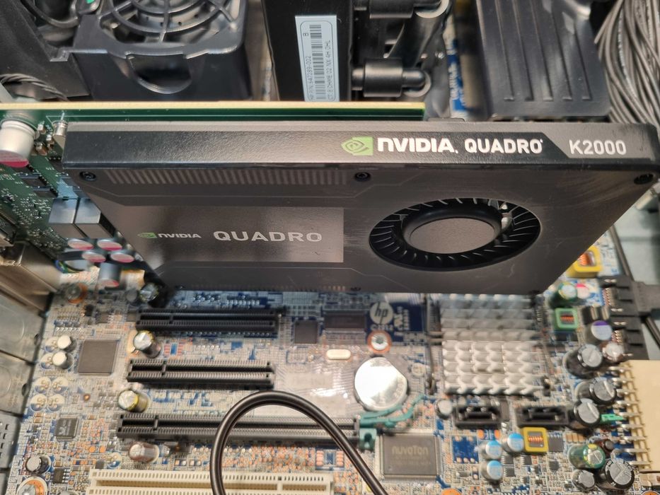 Computador Intel Xeon/8GB/ SSD120GB + HDD1TB com Grafica NVIDIA Quadro K2000