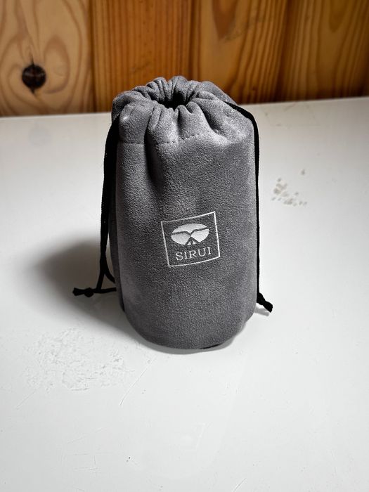 Objetiva Anamórfica SIRUI 35mm f/1.8 1.33x (E-mount / EF-mount)