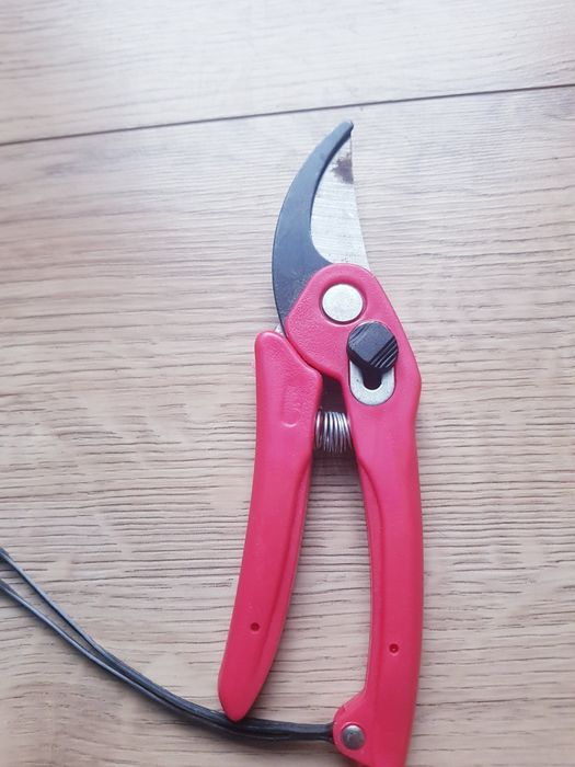 Sprzedam sekator ogrodowy