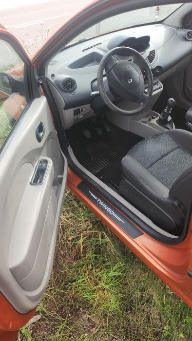 Renault twingo 1.2 16v gasolina ano 2010