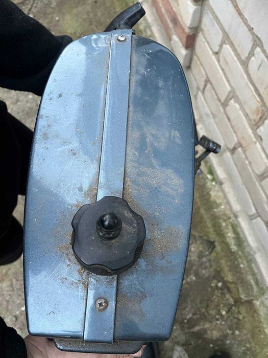 Продам лодочный мотор бензиновый