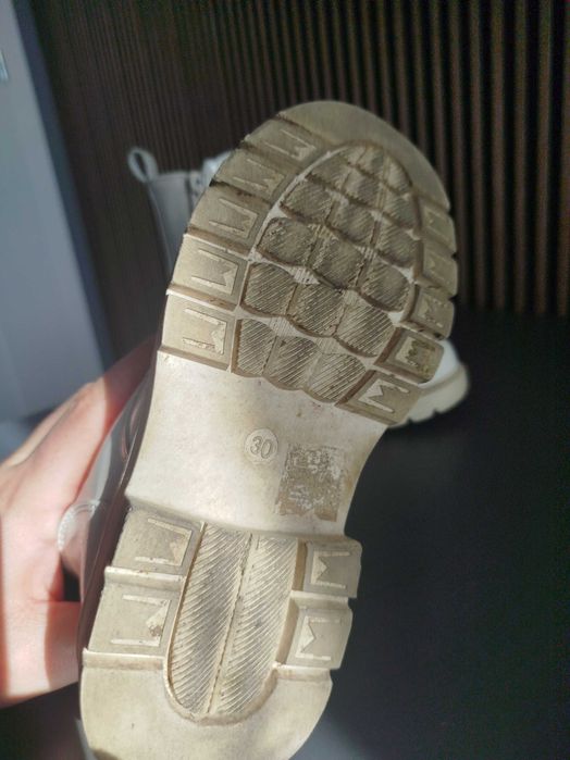 Dziewczynka botki kremowe 30 sznurowane + zamek boczny kokarda