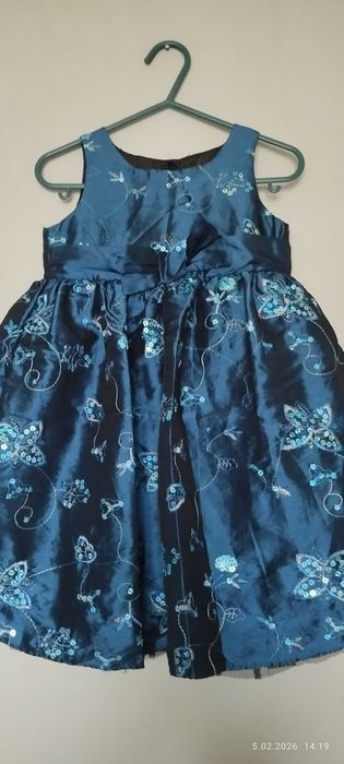 Elegancka sukieneczka