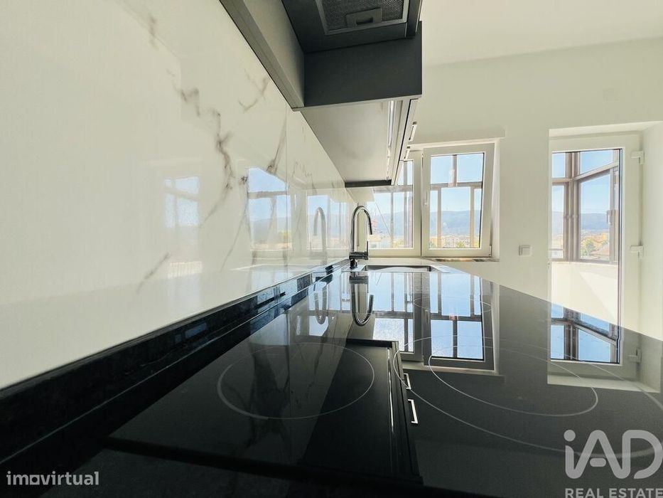 Apartamento T2 em Miranda do Corvo de 84 m2