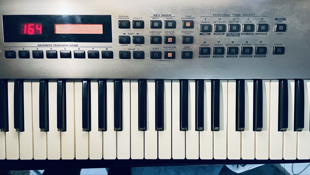 Roland RS - 5 - sintetizador