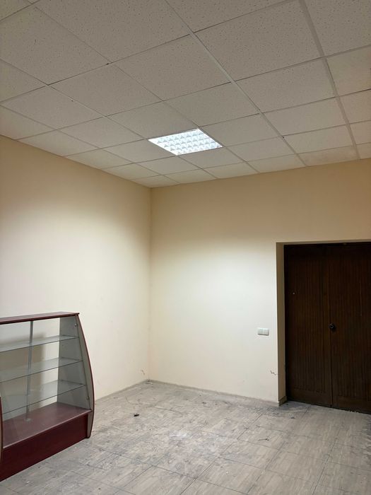 Продам комерційне приміщення 95 м². Горішні Плавні