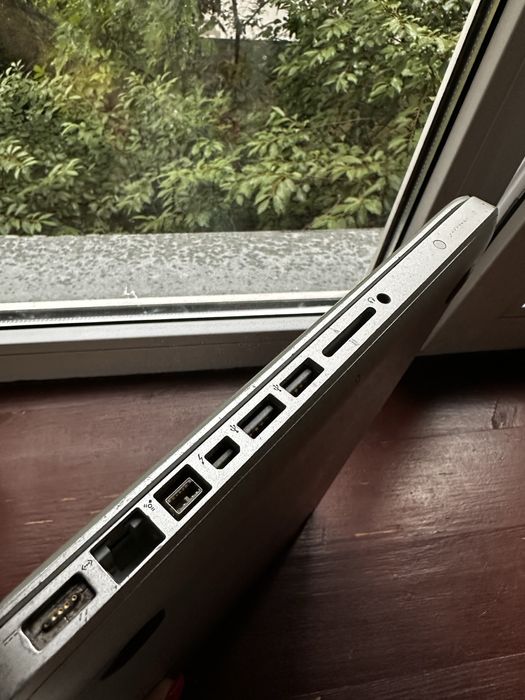 Makbook 13 inch pro 2011