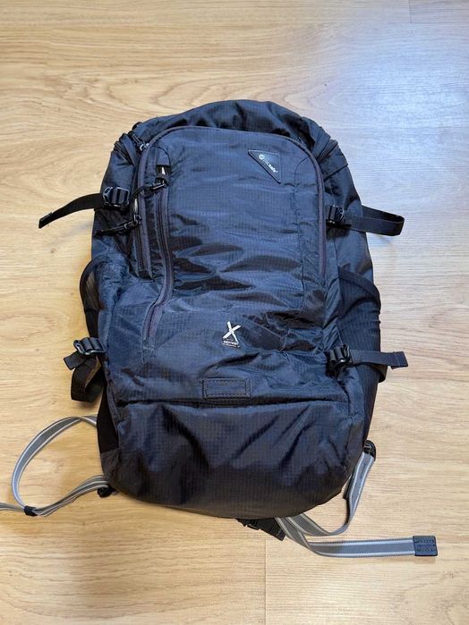 Plecak Pacsafe Venturesafe X 30L | Antykradzieżowy | Bardzo dobry stan