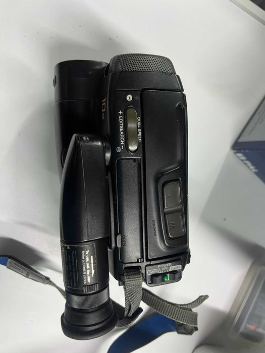 Kamera Analogowa Video8 Handycam Sony CCD-TR202E + zasilacz