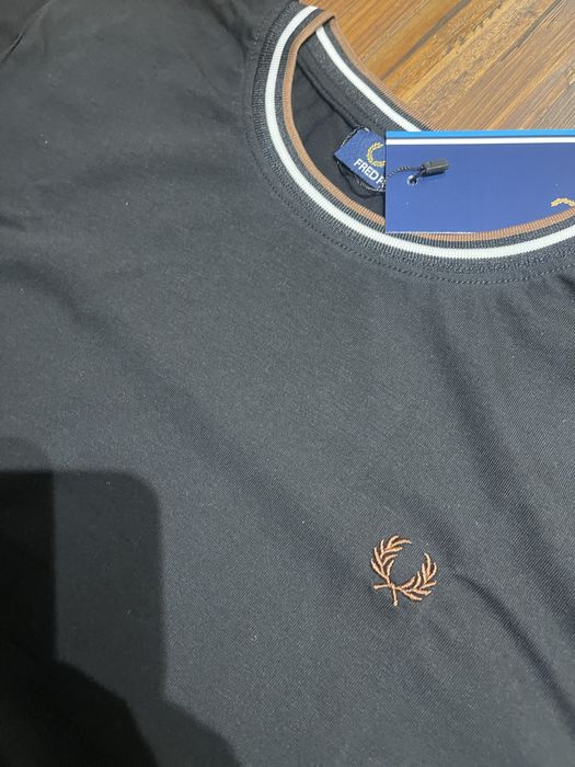 T Shirt de Homem Preta