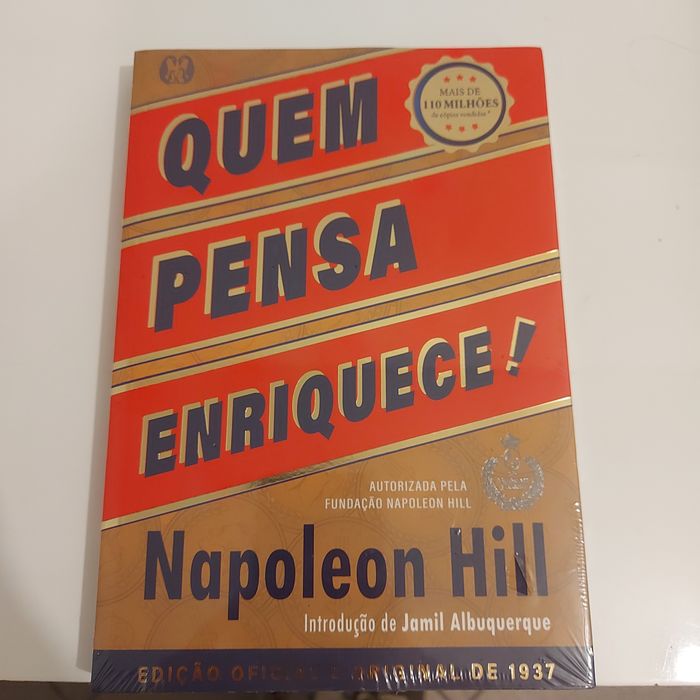 Livro Quem pensa enriquece