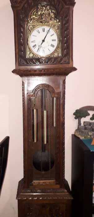 Relógio de pé Alto