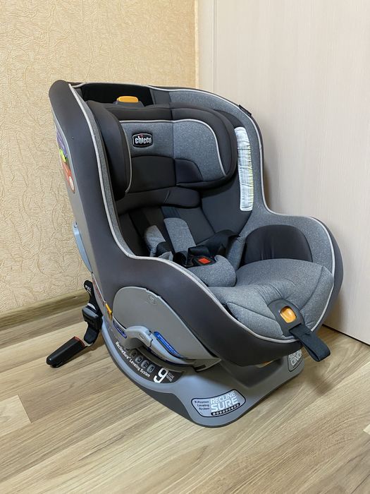 Автокресло Chicco Nextfit с 2,5 до 30 кг, с рождения до 8 лет