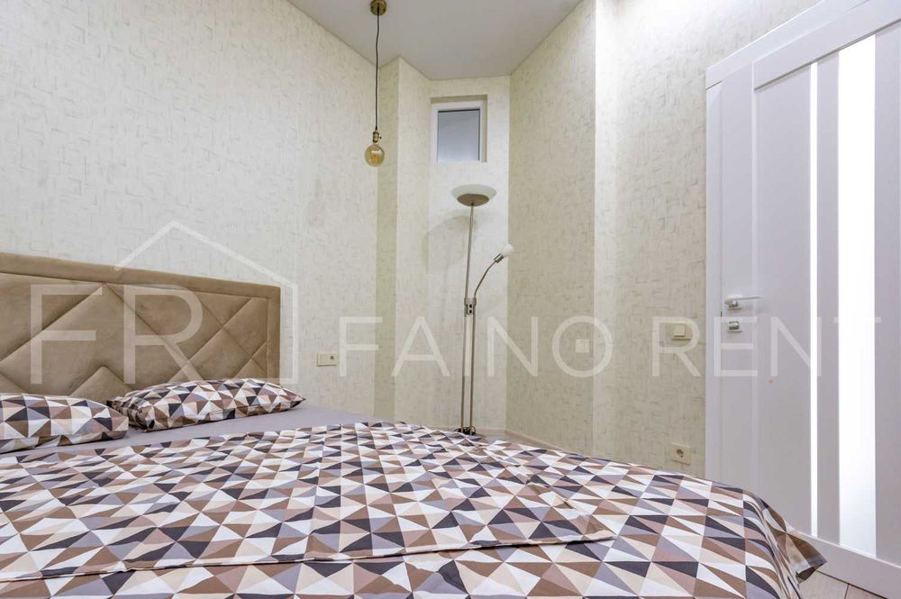 Стильні просторі апартаменти, Аркадія/5011