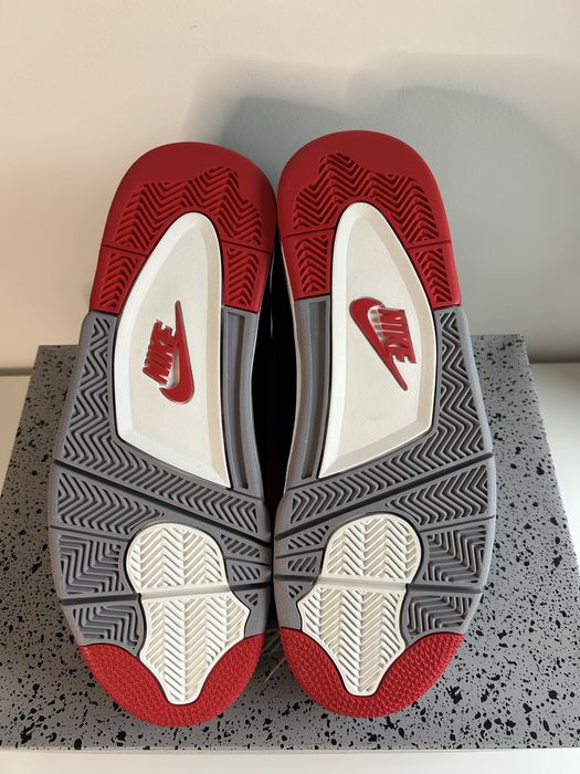 Jordan 4 Retro “Bred Reimagined” - 44,5