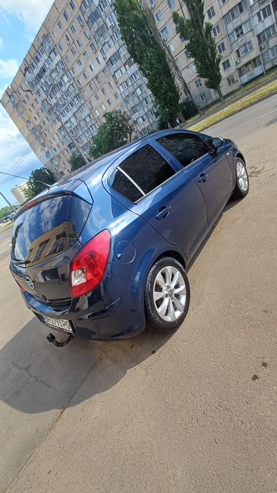 Продам Опелька в дуже гарному стані Авто возили тільки дітей до школи  Один власник  в Україні