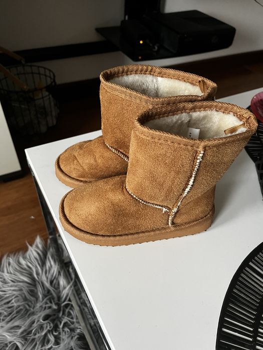Buty jesienno zimowe typu emu