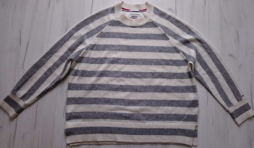 Piękny damski sweter Tommy Hilfiger paski rozmiar M