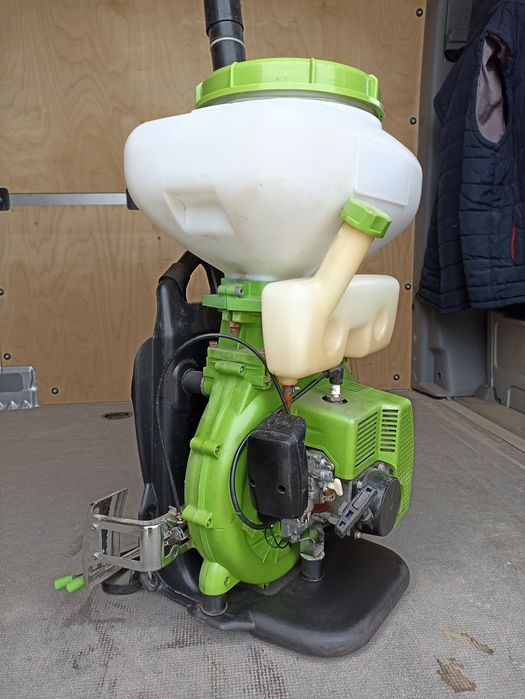 Оприскувач бензиновий, Мотооприскувач