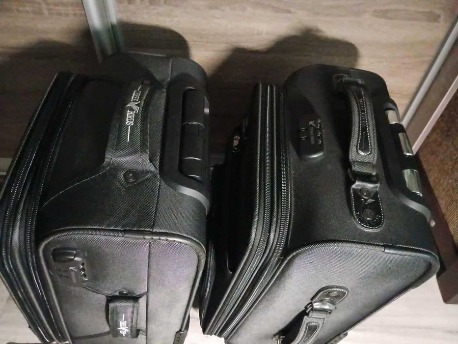 Чемодан на двух колесах Three birds