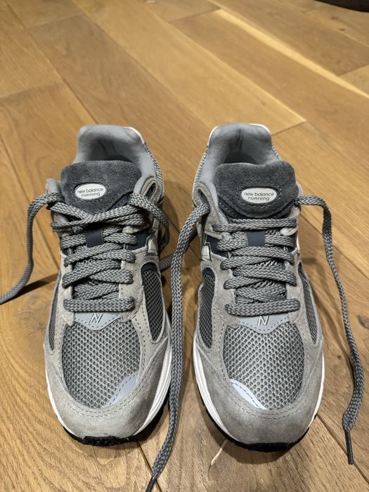 Жіночі кросівки new balance 2002R 37 1/2 EUR