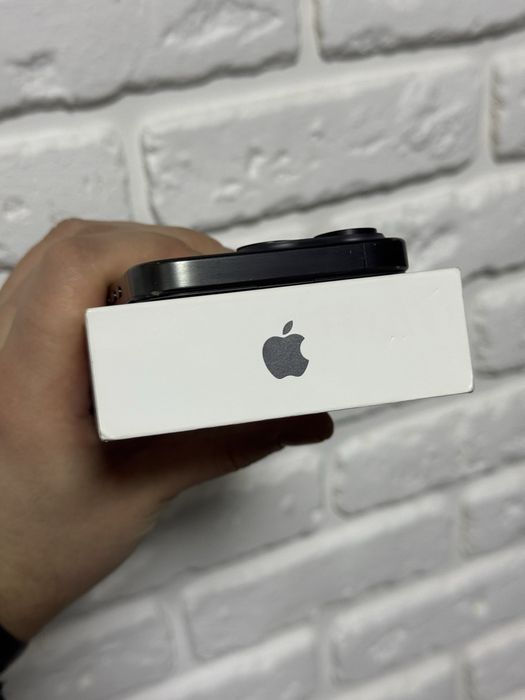 iPhone 15 Pro 128GB Black Titanium айфон