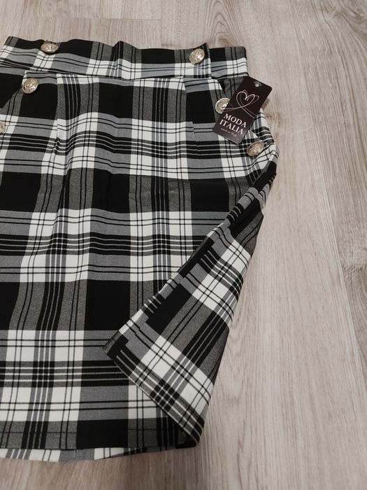 Spódniczka w kratę - nowa z metką (made in Italy)