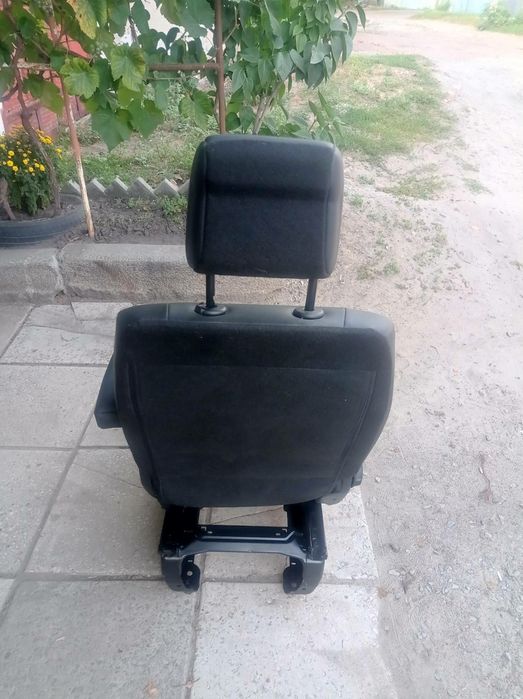 Сидіння Пежо Експерт