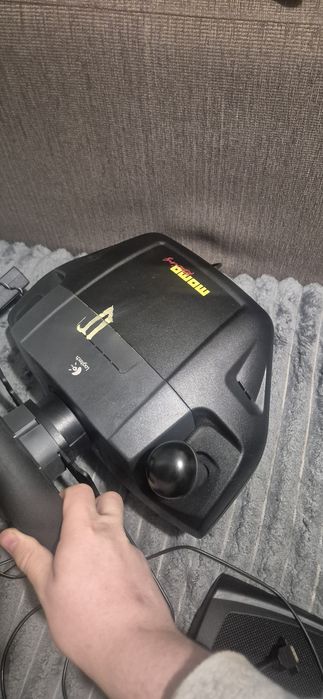 Ігрове кермо Logitech Momo Racing