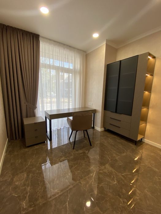 Оренда будинок - таунхаус м.Киів , Соломянський район.