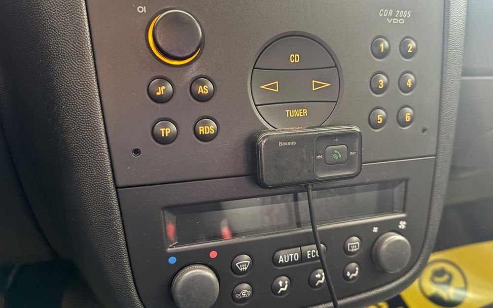 Opel Corsa 2002 рік.